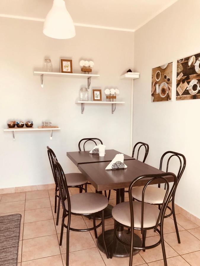 Corte 22 B&B E Appartamenti บอร์โกมาเนโร ภายนอก รูปภาพ